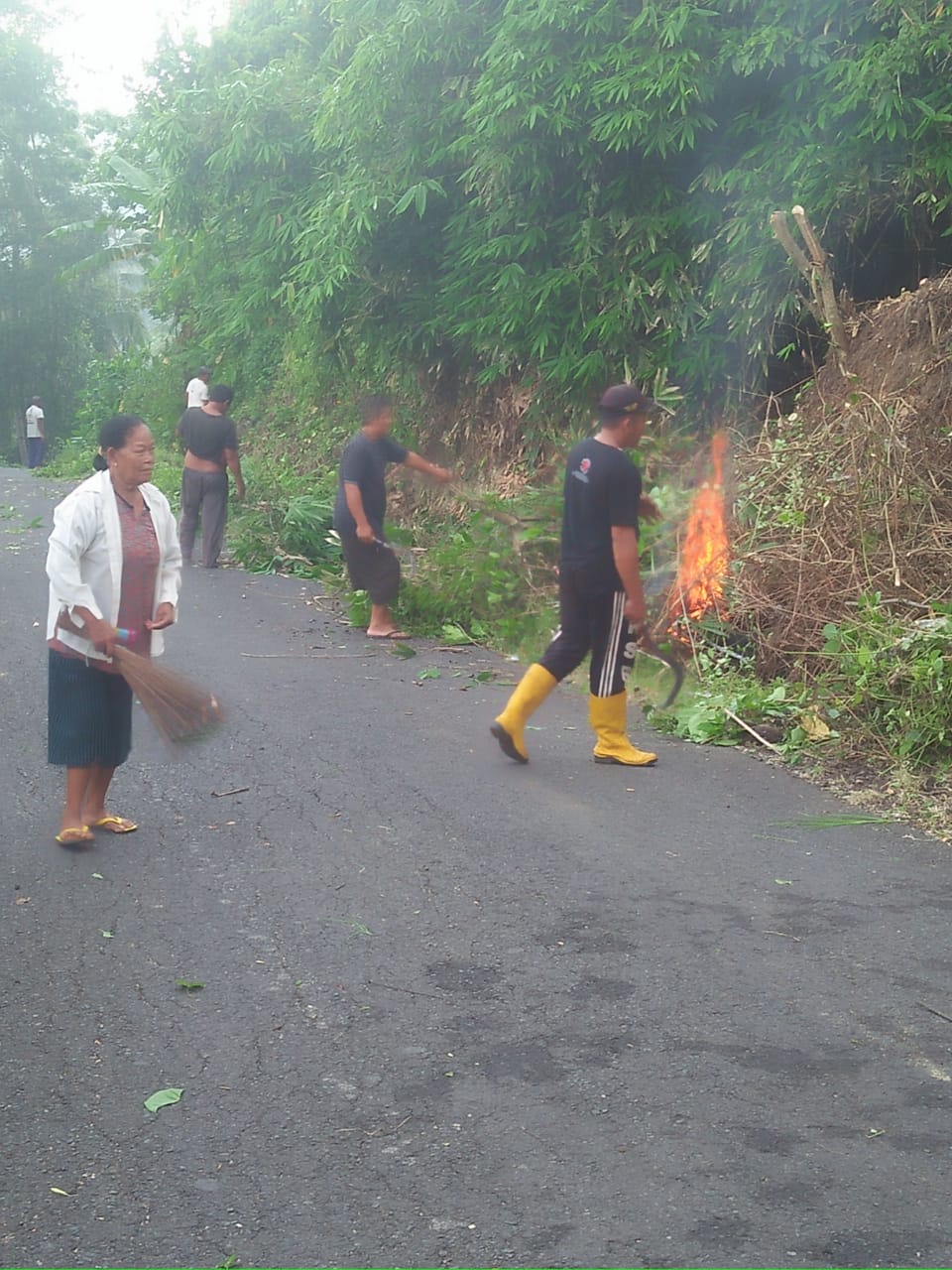 WARGA KEDUNGGAJUL PEDULI LINGKUNGAN