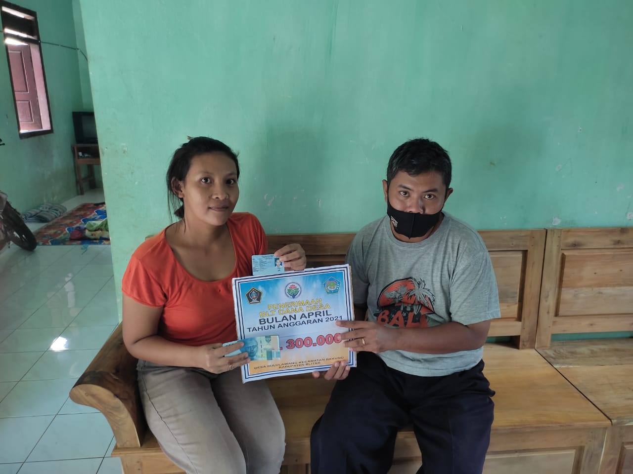 Penyaluran BLT DD Bulan ke 4 ( April ) 2021 Desa Bululawang Kecamatan Bakung Kabupaten Blitar