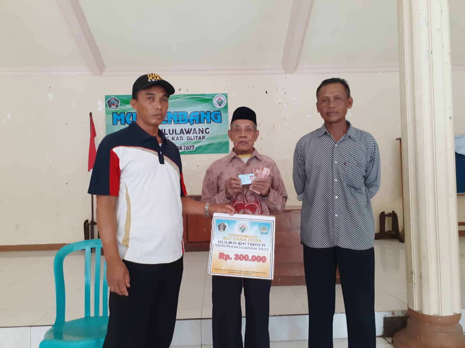 Penyaluran BLT DD Bulan Oktober 2022 Desa Bululawang