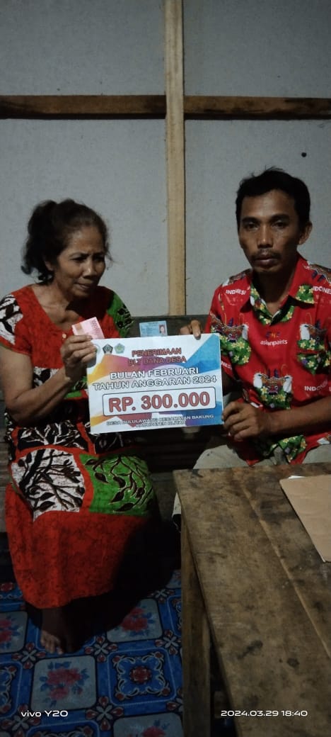 PENYALURAN BLT DD BULAN JANUARI FEBRUARI MARET 2024 DESA BULULAWANG KECAMATAN BAKUNG KABUPATEN BLITAR