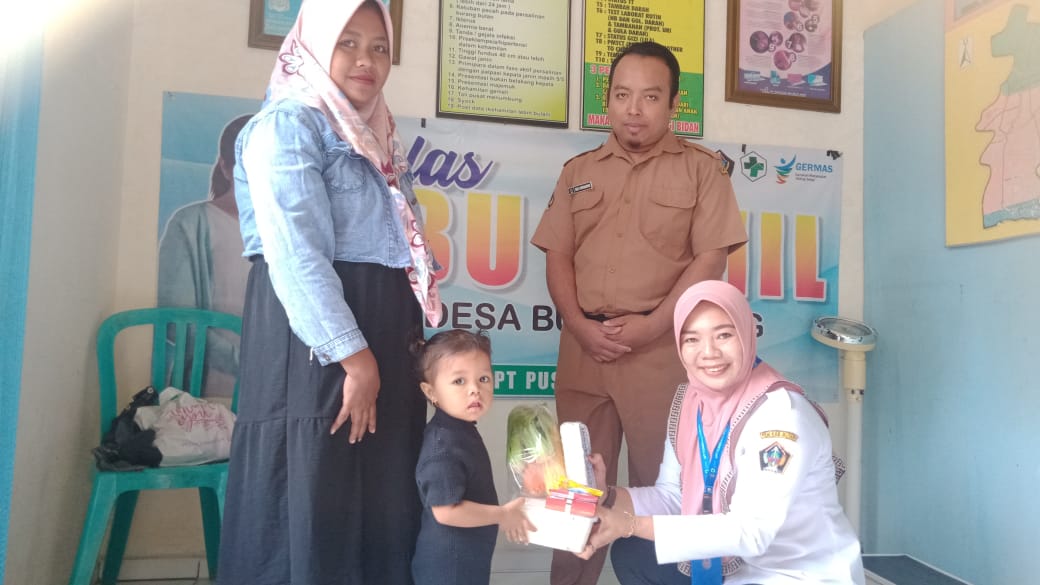 KEGIATAN PEMBERIAN PMT BAGI ANAK STUNTING