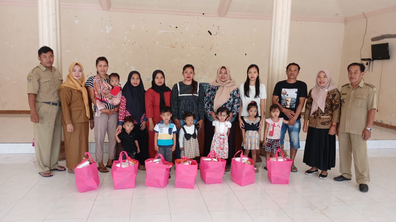 PENYALURAN PMT STUNTING TAHUN 2024 DESA BULULAWANG KECAMATAN BAKUNG KABUPATEN BLITAR