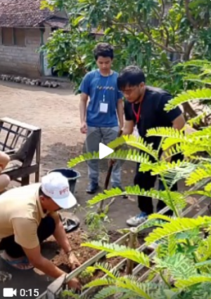 Kamituwo Kedungbiru Bersama SPM Mutiara Tulungagung Gelar Penanaman Pohon Asem untuk Penghijauan Pas