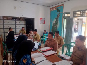 Inspektorat Kabupaten Blitar Lakukan Monitoring dan Evaluasi di Desa Bululawang