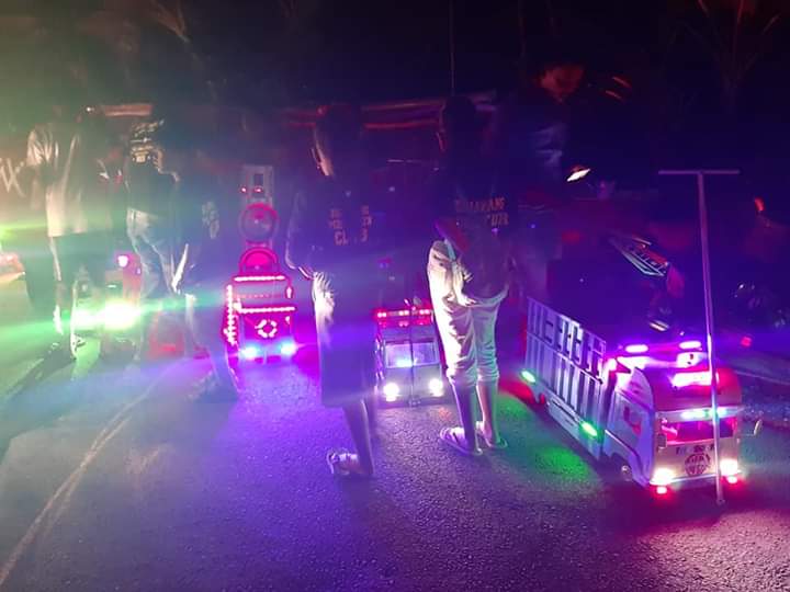 Pawai Miniatur Kendaraan Oleh Para Pemuda dan Anak - anak Desa Bululawang
